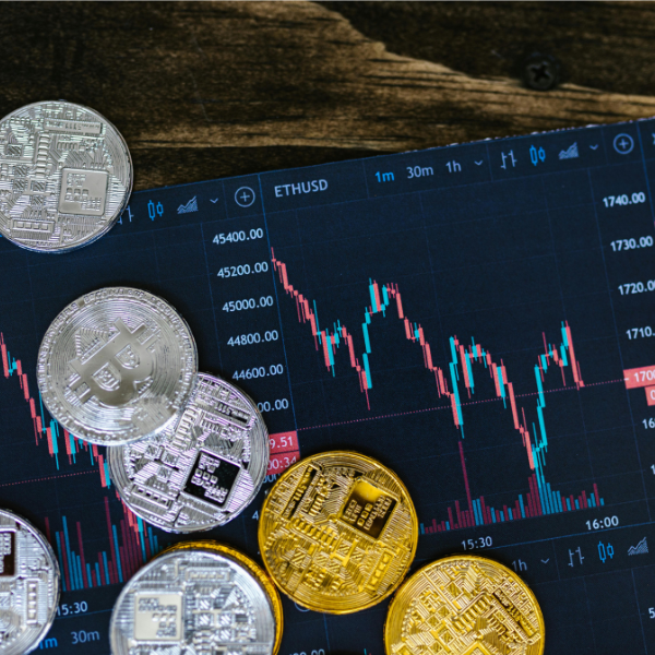 How to Navigate Cryptocurrency Volatility: Tips for Risk Management / indiainvesthub.in