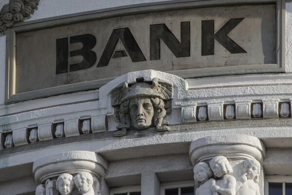 What Do Banks Look for in Agriculture Loan Applicants? / indiainvesthub.in