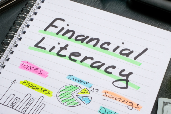 Financial Literacy for Kids: A Step-by-Step Guide for Parents / indiainvesthub.in