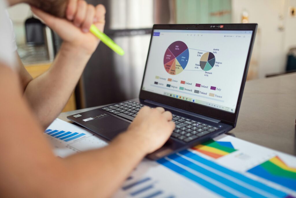 Low-Cost Investing: Why ETFs Are Key to an Efficient Stock Strategy