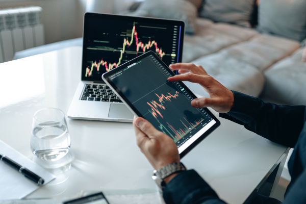 Top 6 Best Brokerage Apps to Invest Smartly in 2025